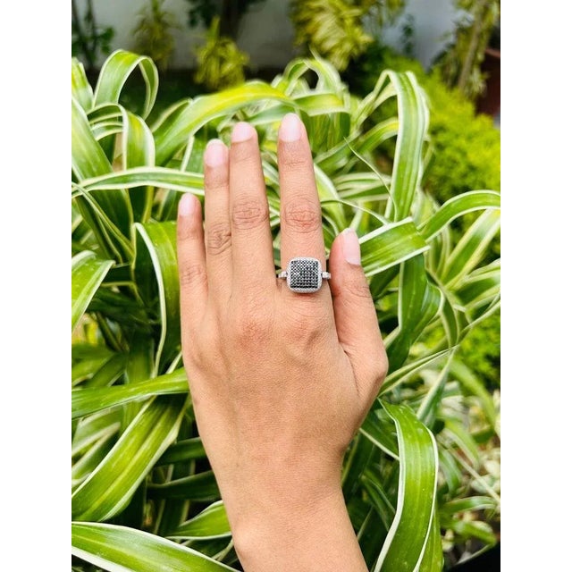 Metal Unique Black & White Diamond Flip Ring Size 7 in 18k Solid White Gold For Sale - Image 7 of 16