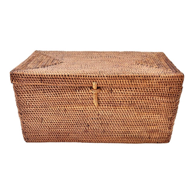 Vintage Handwoven Rattan Lidded Storage Box With Toggle Closure For Sale