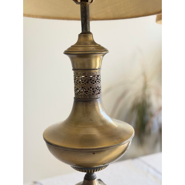 1970s Neoclassical Brass Urn Table Lamps on Wood Bases With Linen Shades - a Pair For Sale - Image 10 of 12