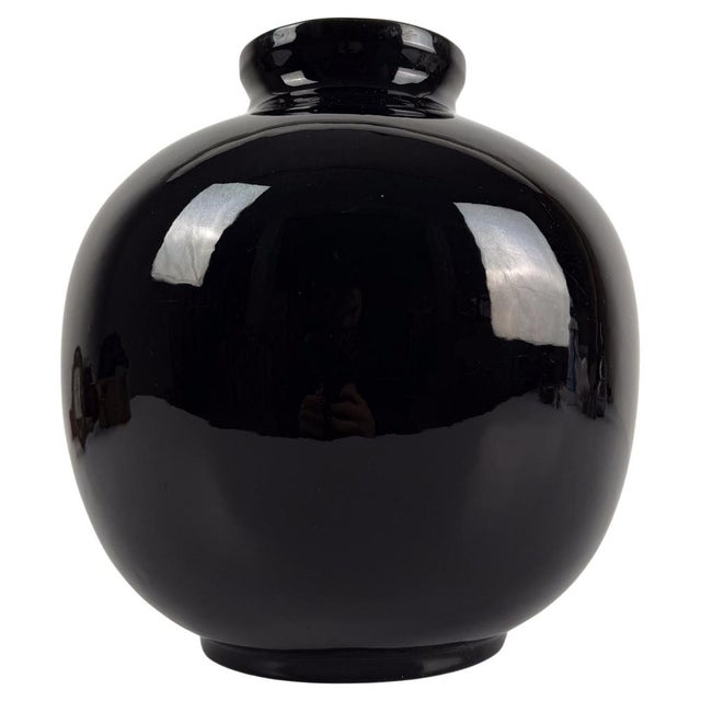 Mid-Century Italian Maiolica Vase attributed to Gariboldi for Richard Ginori San Cristoforo, 1930s For Sale - Image 16 of 16