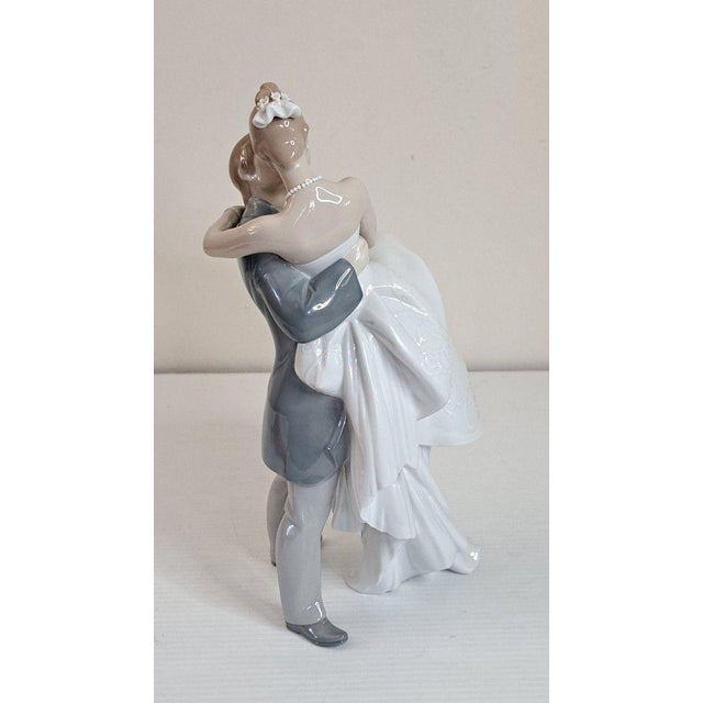 Lladro Lladro 8029 the Happiest Day Bride Groom Wedding Figurine 2003 Mint Spain 11"h For Sale - Image 4 of 11