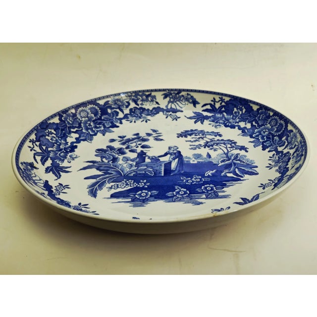 Spode Late 20th Century Spode Blue Room 'Girl at Well' Pasta Serving Bowl 11.75", Made in England For Sale - Image 4 of 5