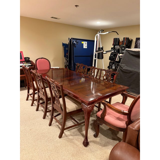 Late 20th Century Maitland-Smith Mahogany Dining Table With 8 Chairs (6 Chippendale + 2 Henredon Host Chairs) For Sale In Atlanta - Image 6 of 18