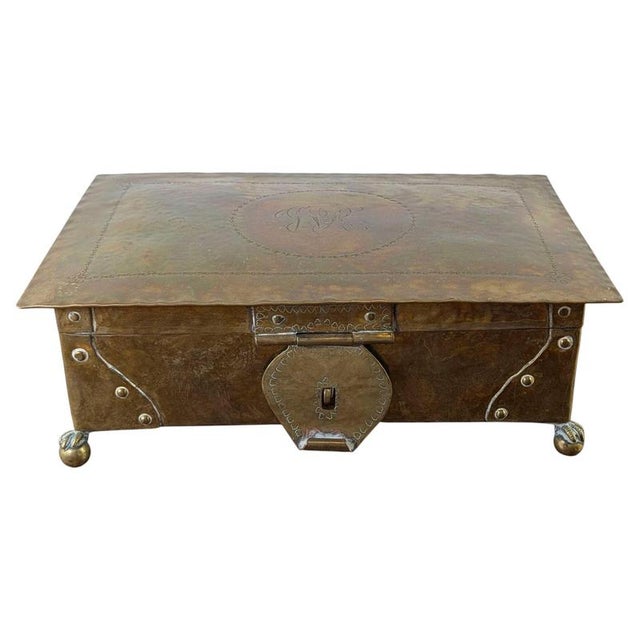 Antique Mid-19th Century Dutch Brass-Clad Tobacco Casket with Engraved Monogram For Sale - Image 4 of 14