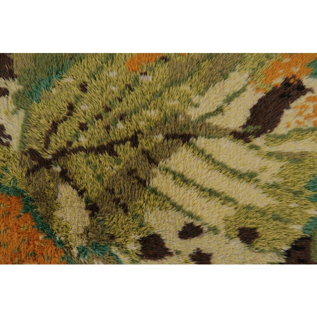 Vintage Swedish Rya Rug With Green and Orange Floral Pattern - Rug & Kilim For Sale In New York - Image 6 of 9