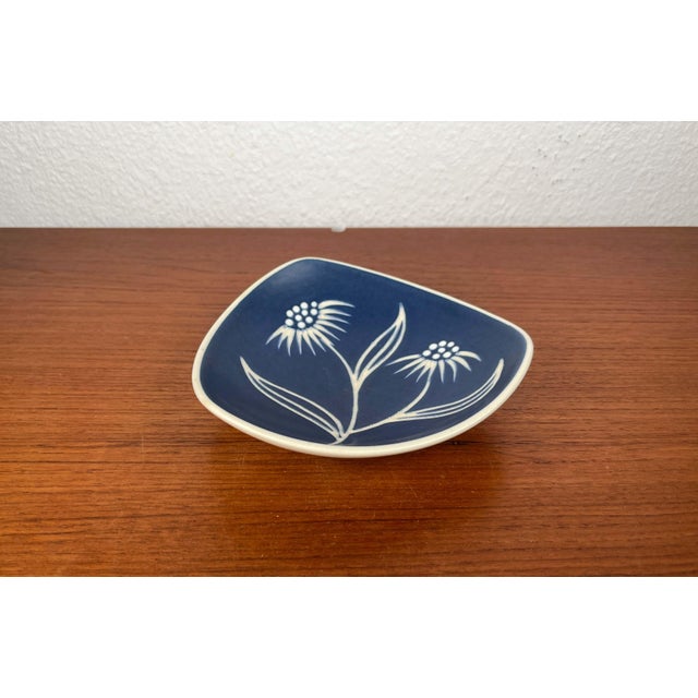 Ceramic Mid-Century Modern Danish Model 2071 Studio Pottery Bowl with Flower Design from Søholm, 1960s For Sale - Image 7 of 13