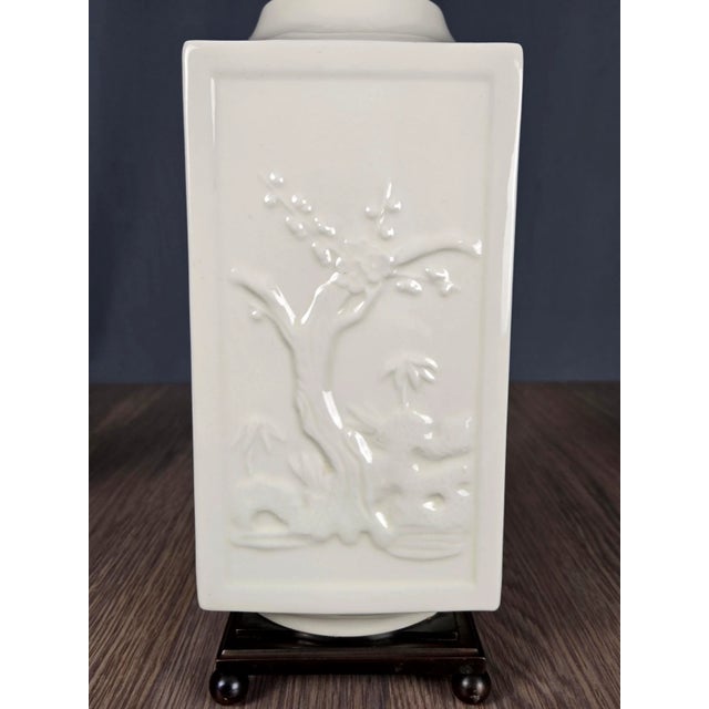 Early 20th Century Crest Co. Chicago Blanc De Chine Porcelain Table Lamp For Sale - Image 6 of 15