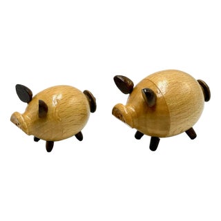 Salt and Pepper Pigs Shakers, 1970s, Set of 2 For Sale