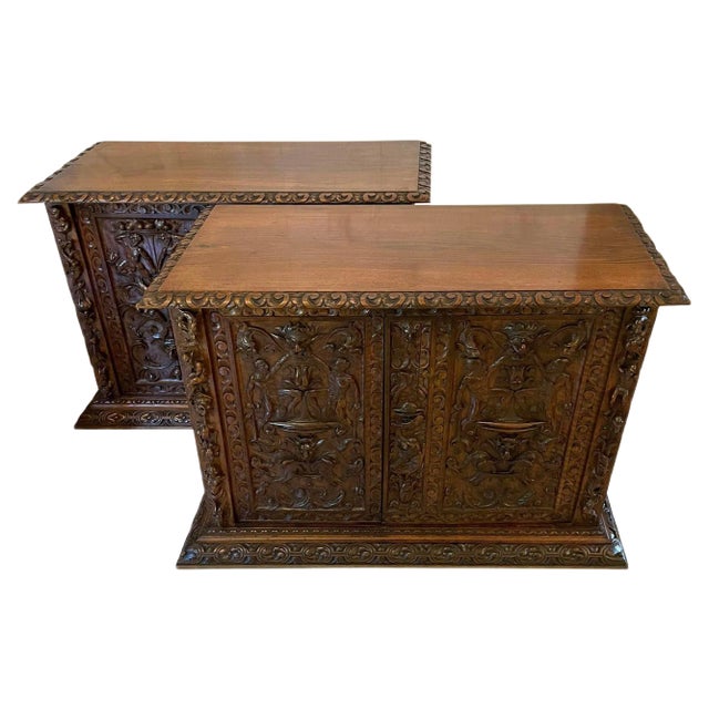 19th Century Italian Carved Walnut Side Cupboards, Set of 2 For Sale