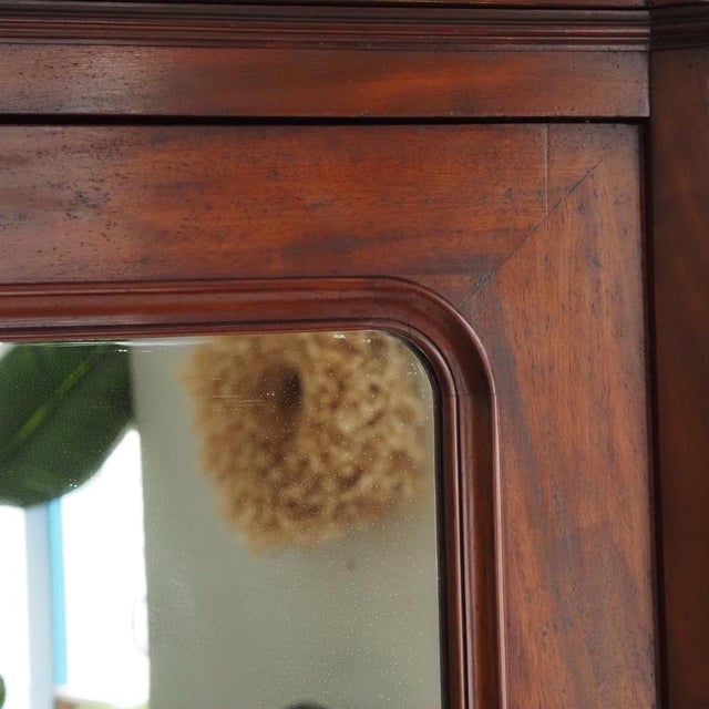 Louis-Philippe Mirrored Cabinet in Walnut, 1860s For Sale - Image 16 of 18