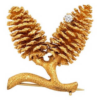 Vintage 14k Yellow Gold Textured Pinecone Diamond Brooch Pin For Sale