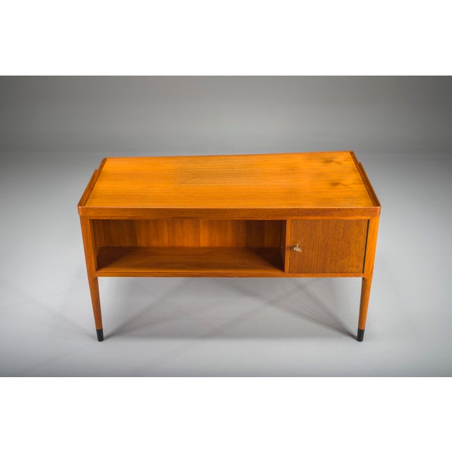 Scandinavian Modern Teak Writing Desk attributed to H. Brockmann Petersen for Poul M. Jessen, 1960s For Sale - Image 12 of 18