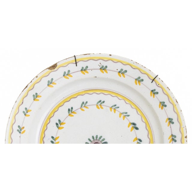 Earthenware Plate from Estremoz, 1800s For Sale - Image 5 of 8