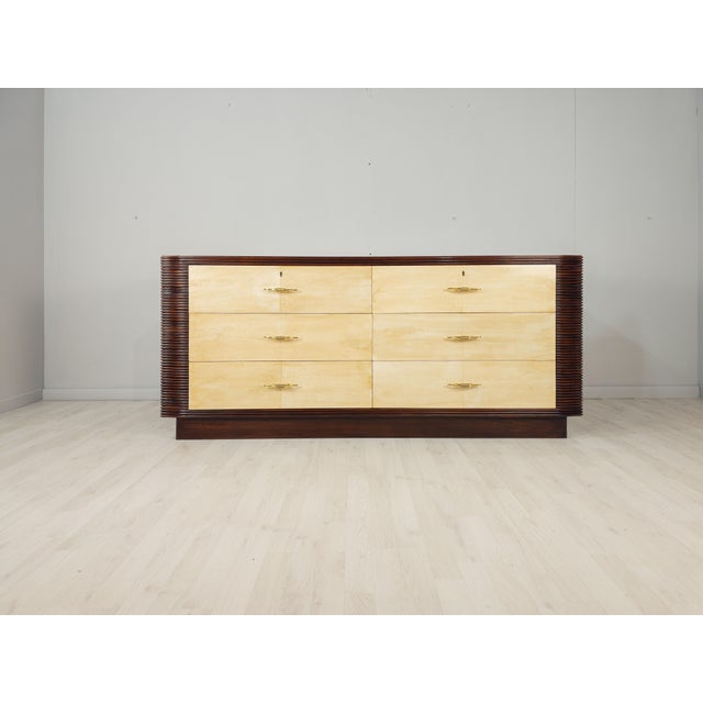 1940s Art Deco Italian Parchment Chest of Drawers attributed to Osvaldo Borsani, 1940s For Sale - Image 5 of 18