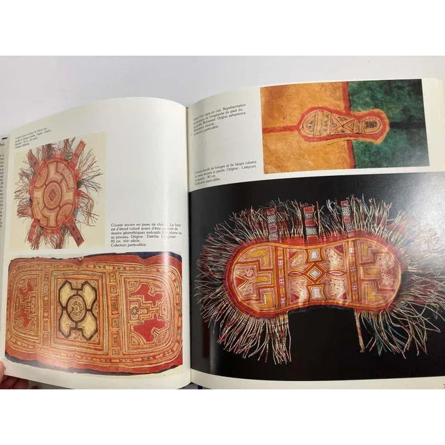 Les Arts Traditionnels Au Maroc by Dr. M. Sijelmassi, Hardcover Book in French For Sale In Palm Springs - Image 6 of 13