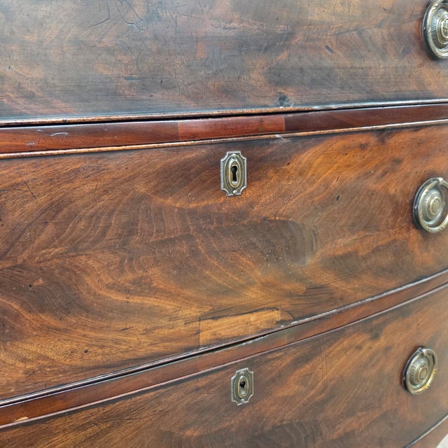 Late 19th Century Mahogany Georgian 5 Drawer Bowfront Chest on Splay Feet For Sale - Image 12 of 18