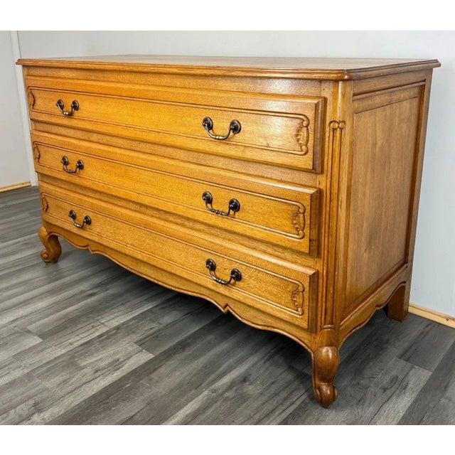 Vintage French Louis XIV Chest of Drawers For Sale - Image 5 of 12