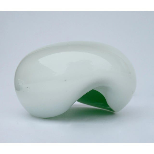 C.1960s Italian Hand-Blown Alfredo Barbini Murano Catchall Bowl Triple Cased With Dimples For Sale - Image 11 of 13