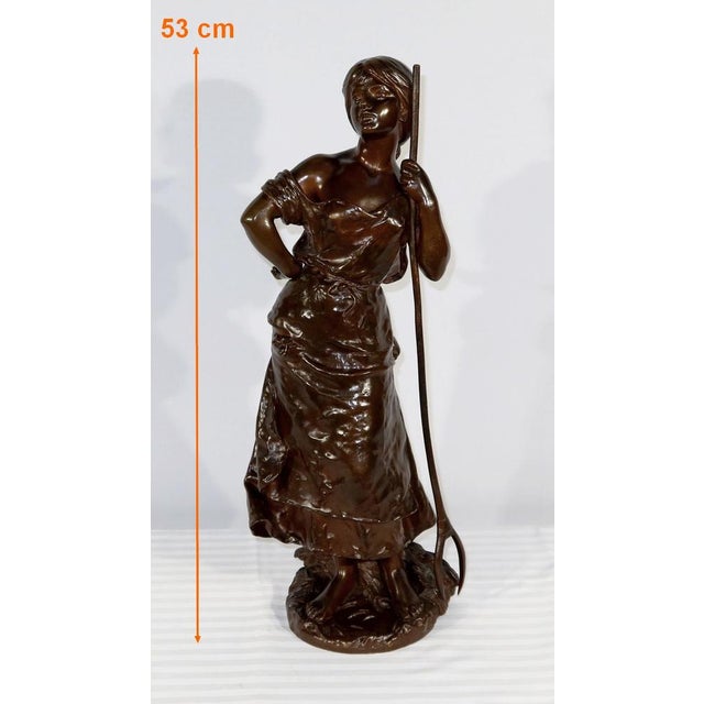 Large sculpture in bronze with brown patina, signed Hippolyte Moreau (1832 - 1926). He was the second son of Jean-Baptiste...