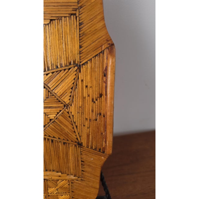 Dimensions: 13.5 x 6 x 1 inches 34.3 x 15.2 x 2.5 cm Weight: 300 g 0.66 lb Beautiful vintage tramp art style wooden tray...