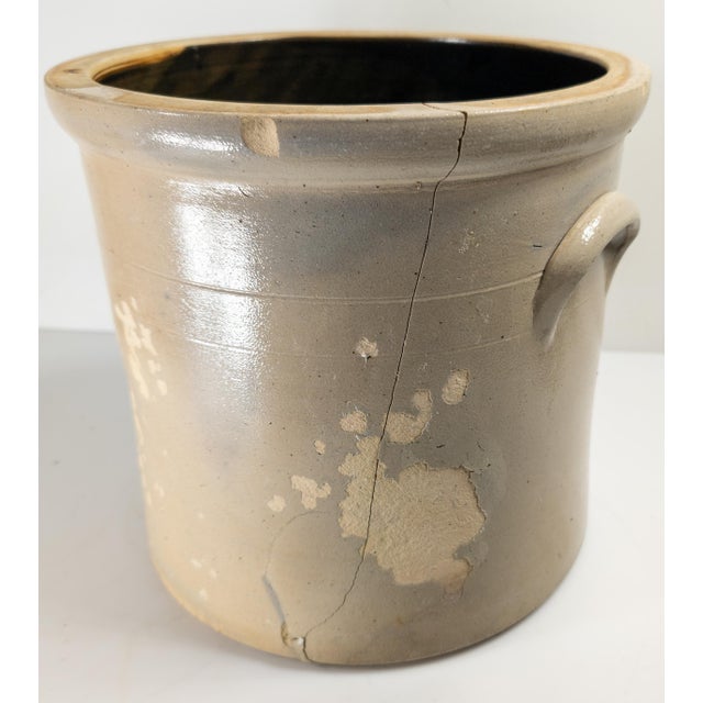 19th Century Blue and White Stoneware Crock With Bird by Ottman Brothers, Damaged For Sale - Image 9 of 12