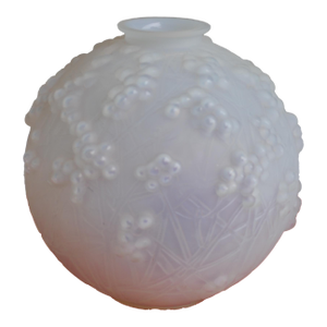 Early 20th Century Rene' Lalique Druide Vase, No. 937 Etch Signed