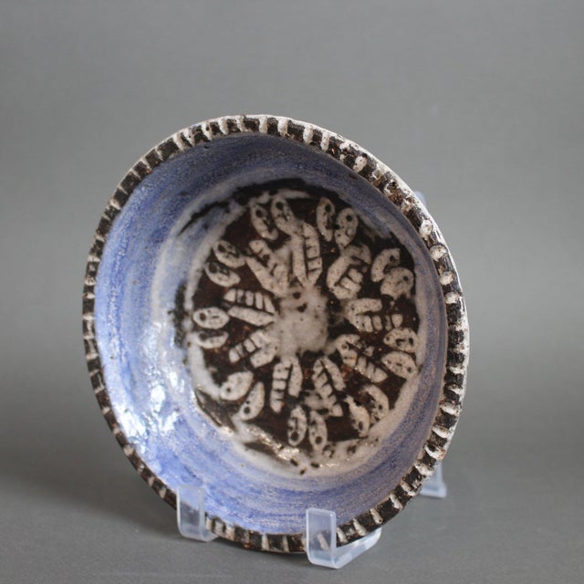 French vintage decorative ceramic bowl by Albert Thiry (Small). This small Thiry bowl is one made with chamotte clay —...