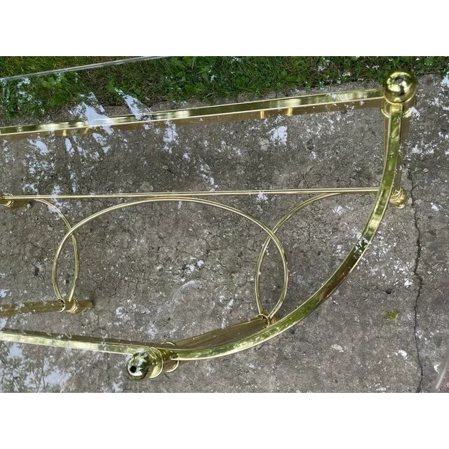 1970s in the Style of LaBarge Brass Console Table With Beveled Glass Top For Sale - Image 11 of 12