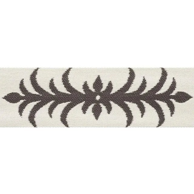 2020s Sample - Schumacher X Celerie Kemble Acanthus Tape in Basalt For Sale - Image 5 of 5