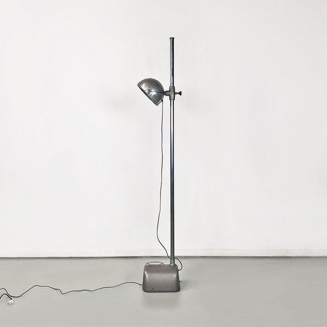 German Floor Lamp in Metal and Steel from Hanau, 1930s For Sale - Image 6 of 18