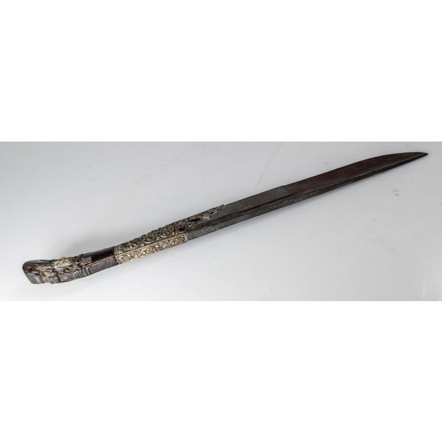 Silver 18th or 19th Century Mughal Piha Kaetta Dagger From Island of Sri Lanka For Sale - Image 8 of 14
