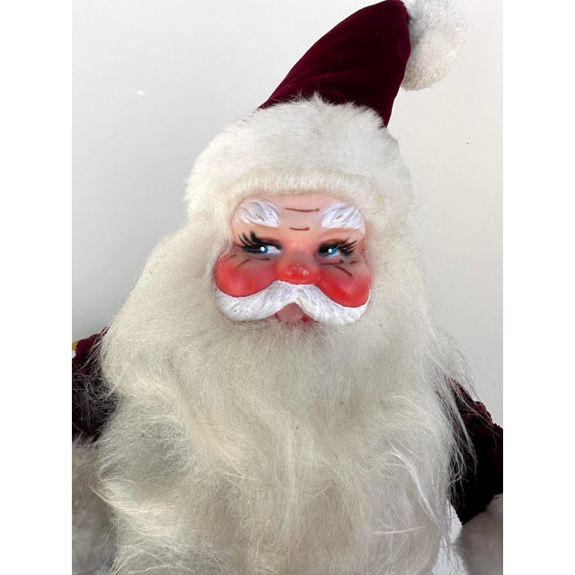 Vintage Pair of Santa Clause Figures For Sale - Image 4 of 8