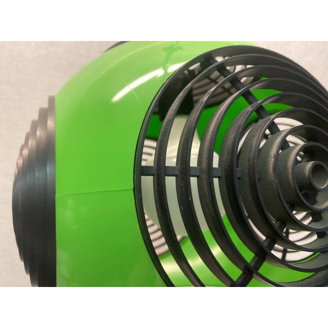 Vintage Ufo Ceiling Lamp in Green Plastic and with Black Grids from Massive Lighting, 1970s For Sale - Image 14 of 18