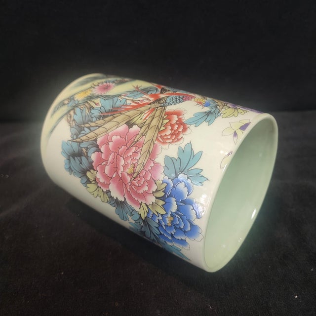 Chinese Ceramic Pot,Tongzhi Marked Famille Rose Porcelain Brush Pot Hand Painted Rooster and Peony Flowers Pattern For Sale - Image 10 of 10