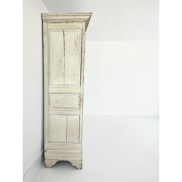 19th-Century French Provincial Painted Wire-Mesh Armoire For Sale - Image 10 of 18
