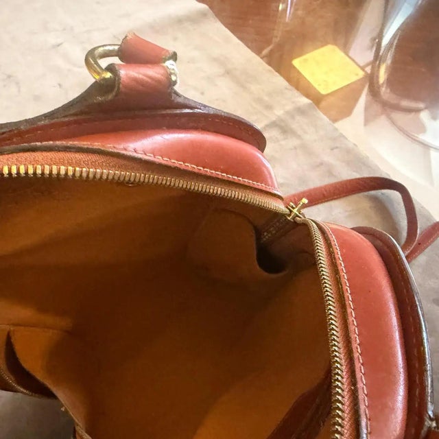 Contemporary 1990s Louis Vuitton Brown Epi Leather Mabillon Small Backpack 2 For Sale - Image 3 of 14