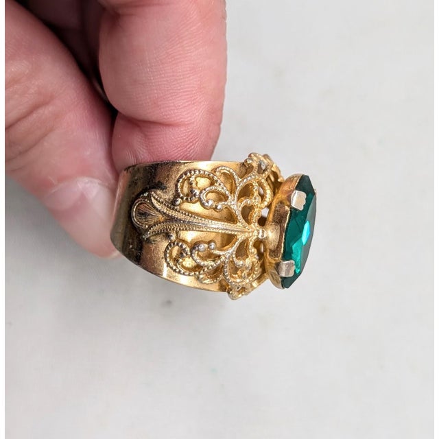 Vintage 1960s Signed Napier Goldtone Oval Faux-Emerald Adjustable Ring For Sale - Image 10 of 12