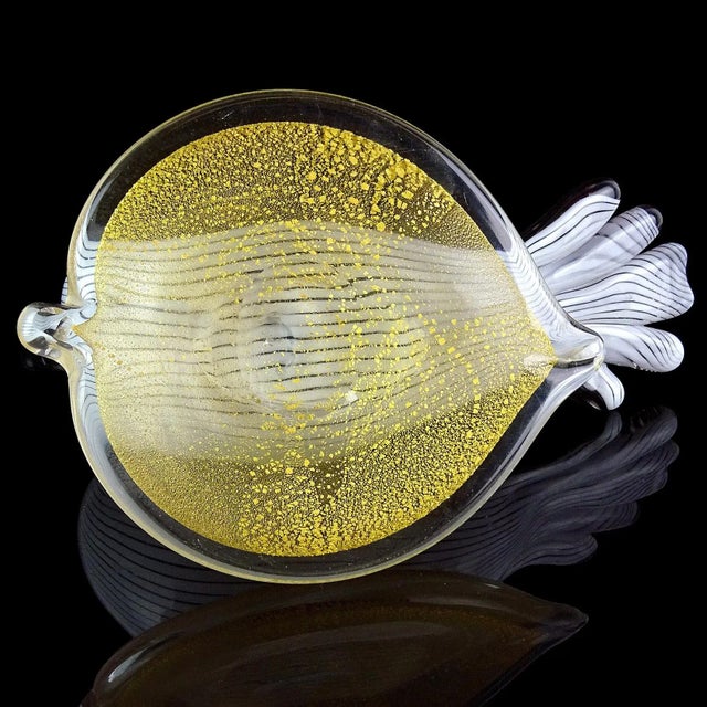 Mid 20th Century Vintage Murano Dino Martens Black White Stripes Gold Leaf Base Italian Art Glass Bird Figure Sculpture For Sale - Image 5 of 7