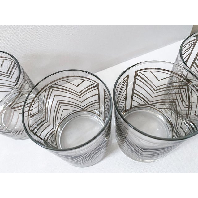Mid-Century Silver Chevron Georges Briard Old Fashioned Rocks Glasses- Set of 4 For Sale - Image 9 of 10
