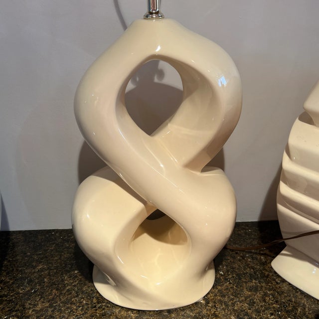 Postmodern Large Ceramic Infinity Lamp, comes with the original vintage lamp shade