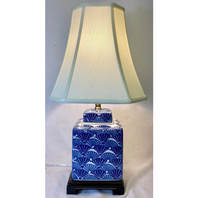 English Square Porcelain Ginger Jar Table Lamp Decorated With Festive Blue and White Chinese Fans on a Wooden Base With Cream Colored Lamp Shade For Sale - Image 3 of 12