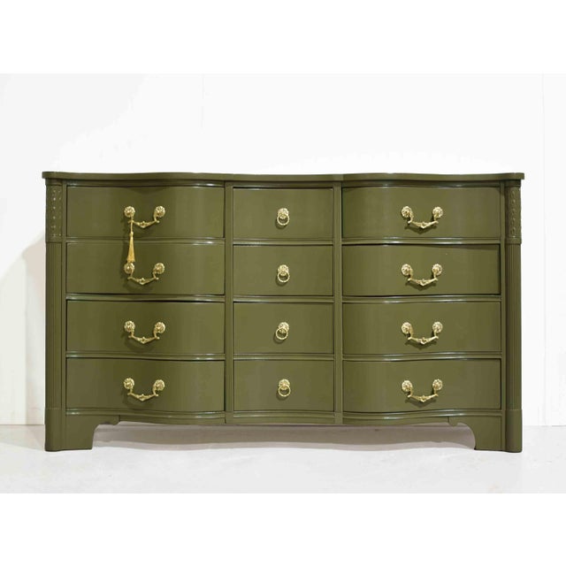 Kent Coffey Mid Century Curved Front Georgian Revival Dresser the Kentmark by Kent Coffey - Newly Painted For Sale - Image 4 of 17