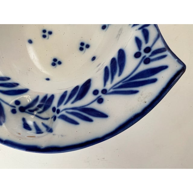 Earthenware Shaving Bowl from Saint Clement For Sale - Image 3 of 8