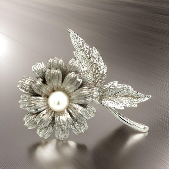 1990s Mikimoto Estate Akoya Flower Pearl Brooch Pin Sterling Silver 6.16 mm For Sale - Image 11 of 11