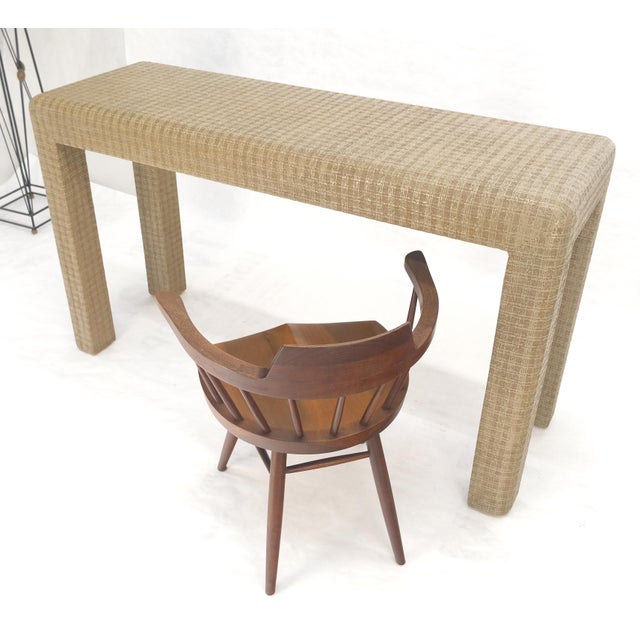 Beige lacquered Grass Cloth Mid Century c1970s Console Sofa Table MINT For Sale - Image 8 of 13