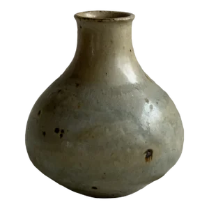 Hand Thrown Stoneware Vase by Vermont Potter Joe Gilmartin