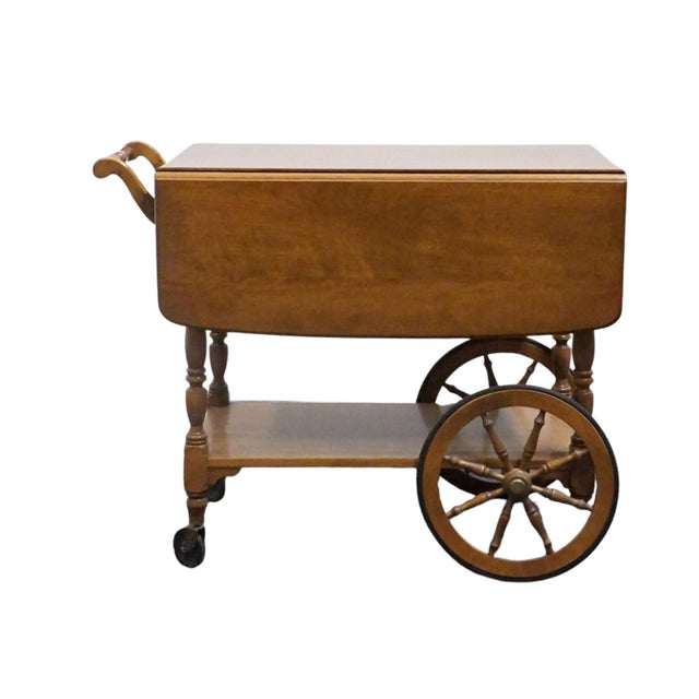 American Ethan Allen Heirloom Nutmeg Maple Colonial Early American 41" Accent Drop Leaf Server / Tea Cart 10-6085 For Sale - Image 3 of 15