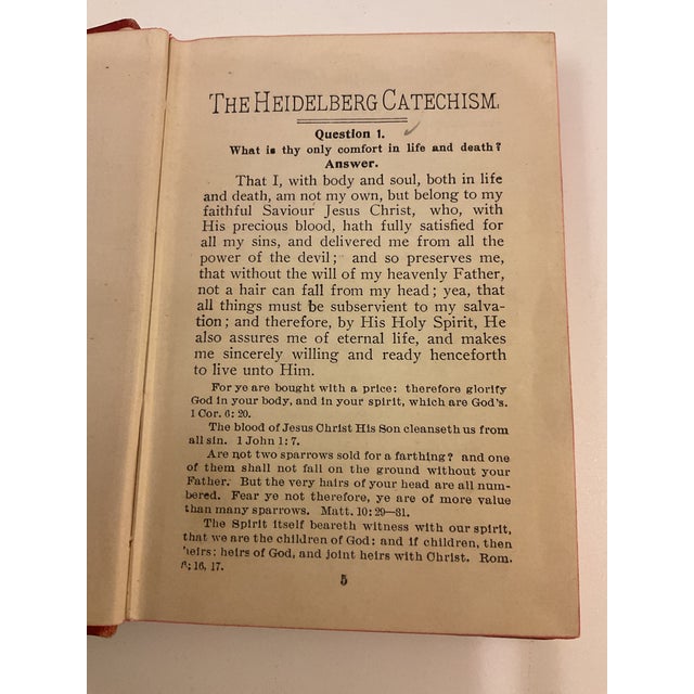 Vintage Aid to the Heidelberg Catechism Red Cloth Religious Book For Sale In Palm Springs - Image 6 of 7