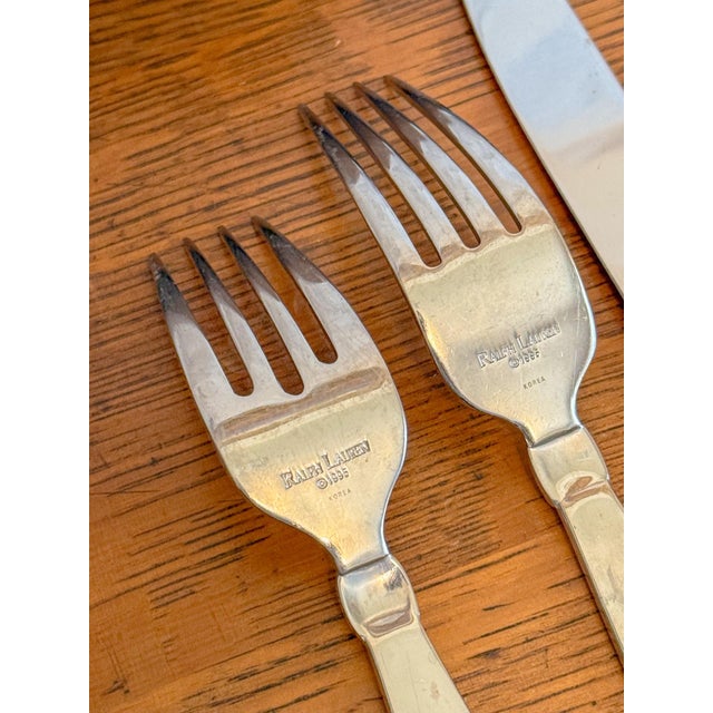 Ralph Lauren Ralph Lauren Telluride Stainless Five Piece Flatware Place Setting, 1995 For Sale - Image 4 of 5