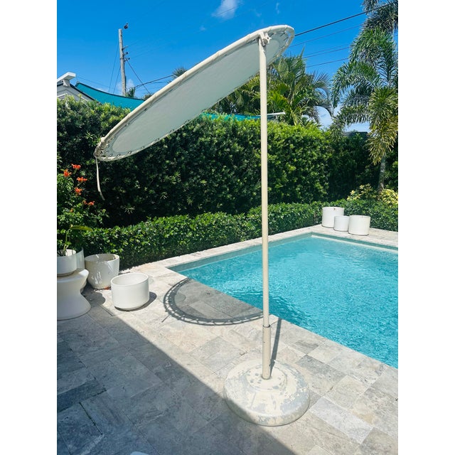 Mid-Century Modern 1960's Brown Jordan Sunshade Umbrella For Sale - Image 3 of 9